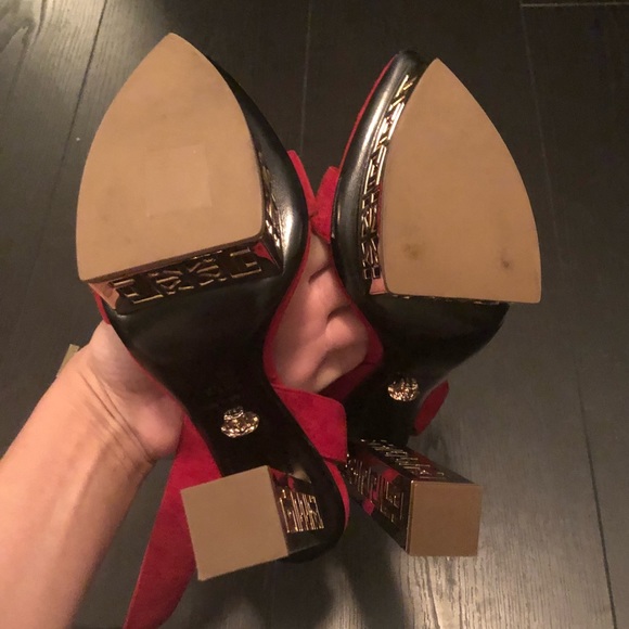 Special edition VERSACE Greek suede pump heels - Picture 6 of 7